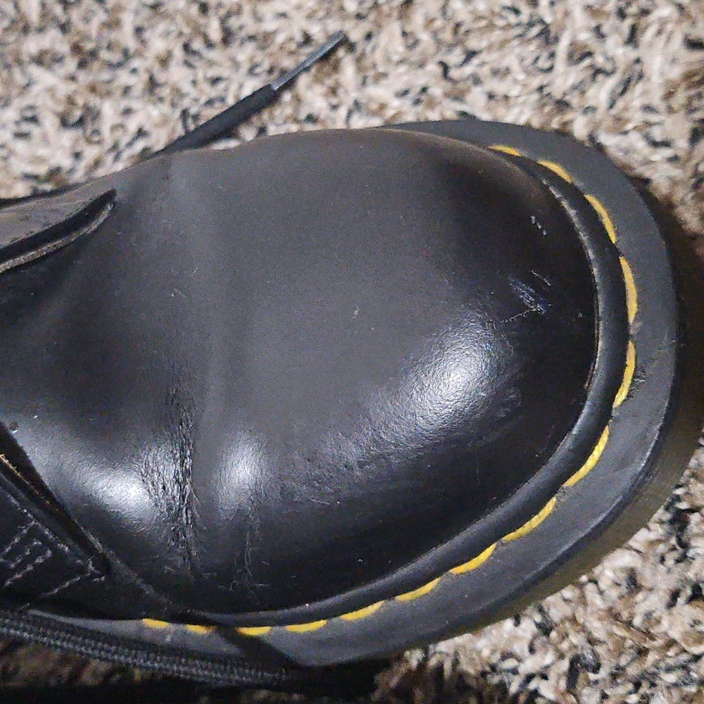 Dr Martens 3 Eyelet Shoes - Picture 4 of 5